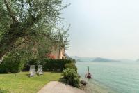 Nest on The Lake - B&B