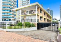 Driftwood Apartments in Surfers Paradise - Privately Managed - B&B