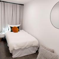 City Fringe Apartment with garage - B&B Wellington