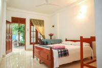 Villa with Garden View