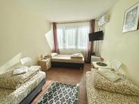 Camera Tripla Economy con Bagno in Comune