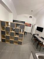 Deluxe Studio