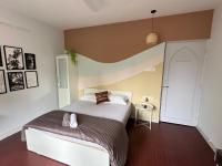 Flow: Private Studio in Koregaon Park. WiFi AC SmartTv - B&B