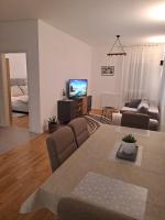 B&B Krapinske Toplice - Apartman Dora - Bed and Breakfast Krapinske Toplice