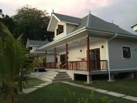Digwa Beach Chalet - Bed and Breakfast La Digue