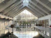 Pet friendly Cotswold Cottage with hot tub and swimming pools - B&B Somerford Keynes