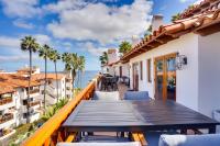 B&B Avalon - Gorgeous Catalina Island Condo with Golf Cart! - Bed and Breakfast Avalon