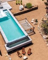 B&B Joshua Tree - Highlands Retreat- Your Own Private Resort w Pool - Bed and Breakfast Joshua Tree