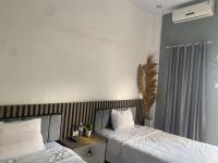 B&B Bandar Lampung - Oemah Ratu Hostel Syariah RedPartner - Bed and Breakfast Bandar Lampung