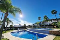 Sun & Palms - Luxurious 2 bedroom apartment with a great pool area - Ferienwohnung