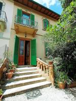 Just outside the Wall: Free A/C, Bikes and WiFi - B&B