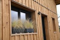 Pinéa Lodge - Chalet Authentique en Pin des Landes - Ferienwohnung