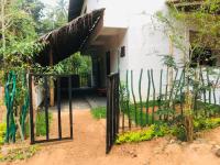 Dillenia canopy - B&B