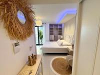 Magnifique studio bohème neuf cœur de ville - Chambres d’hôtes Antibes