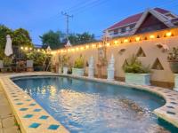 B&B Jomtien Beach - Jomtien bay 800M,5 BR art villa - Bed and Breakfast Jomtien Beach