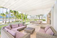 Beach front and beach access at Nueva Romana - B&B