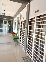 Deluxe Double Room (2 Adults + 1 Child)