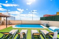 Villa Trueno Refugio de Lujo con Piscina Climatizada y Vistas - Chambres d'hôtes Candelaria