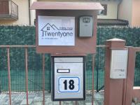 Twentyone Holiday Home - B&B