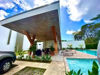 Exclusive fully equipped Condo with great pool - Bed and Breakfast Jacó