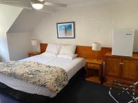 Zimmer mit Kingsize-Bett