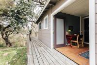 Modern Treehouse Vibe by UT Campus -Steps from the Capitol - Ferienwohnung