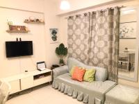 B&B Davao City - Casi Cozy Spacious Condo For Family, Free Wifi, Netlfix and Pool - Bed and Breakfast Davao City