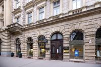 Graceful & Cozy Dream Home next to the Opera House - B&B Budapest