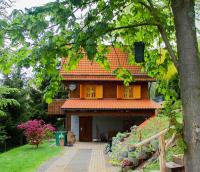 Ferienhaus Sonnenblick Entspannung mit Sauna Kamin und Balkon - B&B Sonneberg