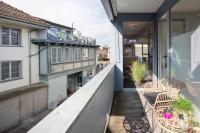 Casa Milla-Zentrales, modernes Loft in Langenthal -am Fluss mit Balkon, Parkplatz und grosser Küche - Chambres d'hôtes Langenthal