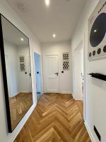 Exklusives City Apartment - Balkon - 24h Check-in - Bed and Breakfast