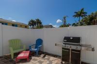 Sea Site Retreat Unit B! Great attractions nearby! Short walk to the beach! - Chambres d'hôtes Bradenton Beach