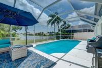 Turtle Bay Cottage! Cozy home with private pool! Water view! - B&B Bradenton