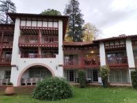 2- Grand parc arboré à St Jean Pays Basque - B&B