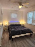 Eagles Nest At Heron Hill Retreat Hot Tub on Lake! - Chambres d'hôtes Streetsboro