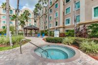 A galaxy 1mile to Disney Springs - B&B