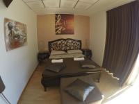 Camera Matrimoniale/Doppia con Letti Singoli con Bagno