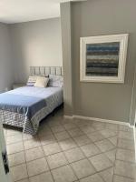Apartamento na melhor localização da meia praia em itapema com garagem para camioneta suv - Chambres d'hôtes Itapema