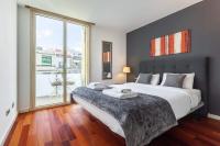 3bedroom Duplex with balcony in plaza Cataluña - B&B Barcelona