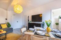 B&B Hamburg - 1 Schulterblatt-Apartments Hamburg For 6 - Bed and Breakfast Hamburg