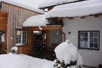 Haus Schatzl - 2 Apartments 50 oder 95 m2, Gartenbereich und Baden im Fluss - B&B Bad Aussee
