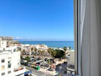 En Carihuela con vistas y plaza de garaje, Nucleo Cristal - Chambres d'hôtes Torremolinos