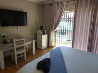 Tweepersoonskamer met Uitzicht op het Zwembad