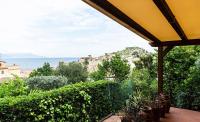 Casa con vista mare e giardino privato - B&B