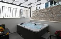 Modern Jacuzzi Apartment Minnie - Ferienwohnung Dubrovnik