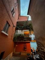 City CENTRAL Apartment Romantic Lakefront Balcony - MALCESINE - Porto Vecchio 11 - Chambres d’hôtes Malcesine