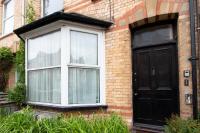 Raleigh GF - Ground floor 1 bed Georgian flat in the city centre free parking and WIFI - B&B