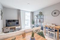 B&B Cambridge - Modern 1 Bedroom Apartment Next to Train Station - Bed and Breakfast Cambridge