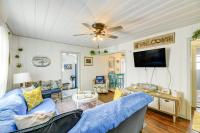 B&B Rockport - Cozy Texas Cottage Less Than 2 Mi to Rockport Beach! - Bed and Breakfast Rockport