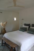 Camera Matrimoniale con Vista Giardino